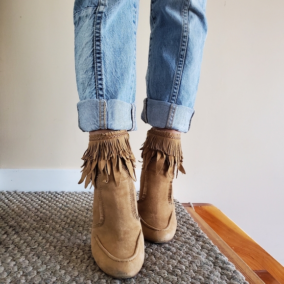 Aquazzura Tiger Lily Suede Fringe Boots - Picture 2 of 11